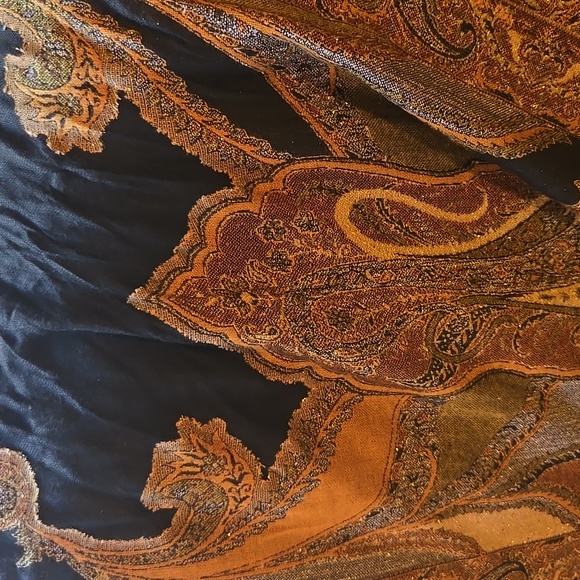 Scarf - Picture 3 of 3